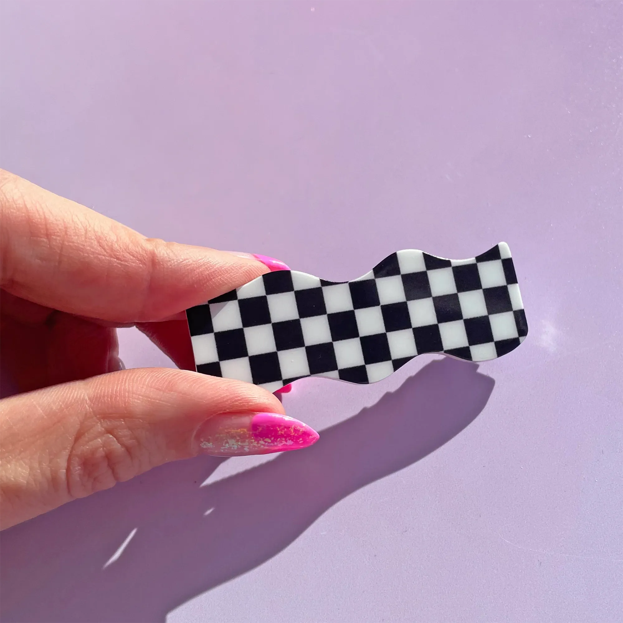 A SHOP OF THINGS WAVY HAIR CLIP BLACK & WHITE CHECKER