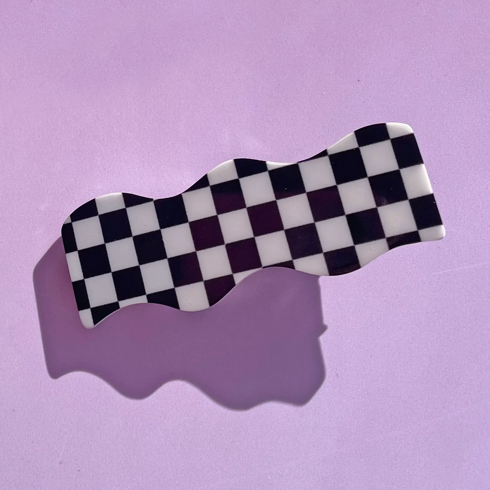 A SHOP OF THINGS WAVY HAIR CLIP BLACK & WHITE CHECKER