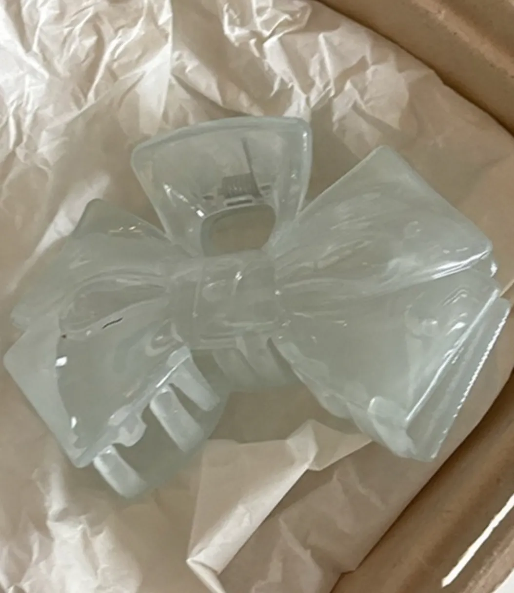 Bow Acrylic Hair Clip