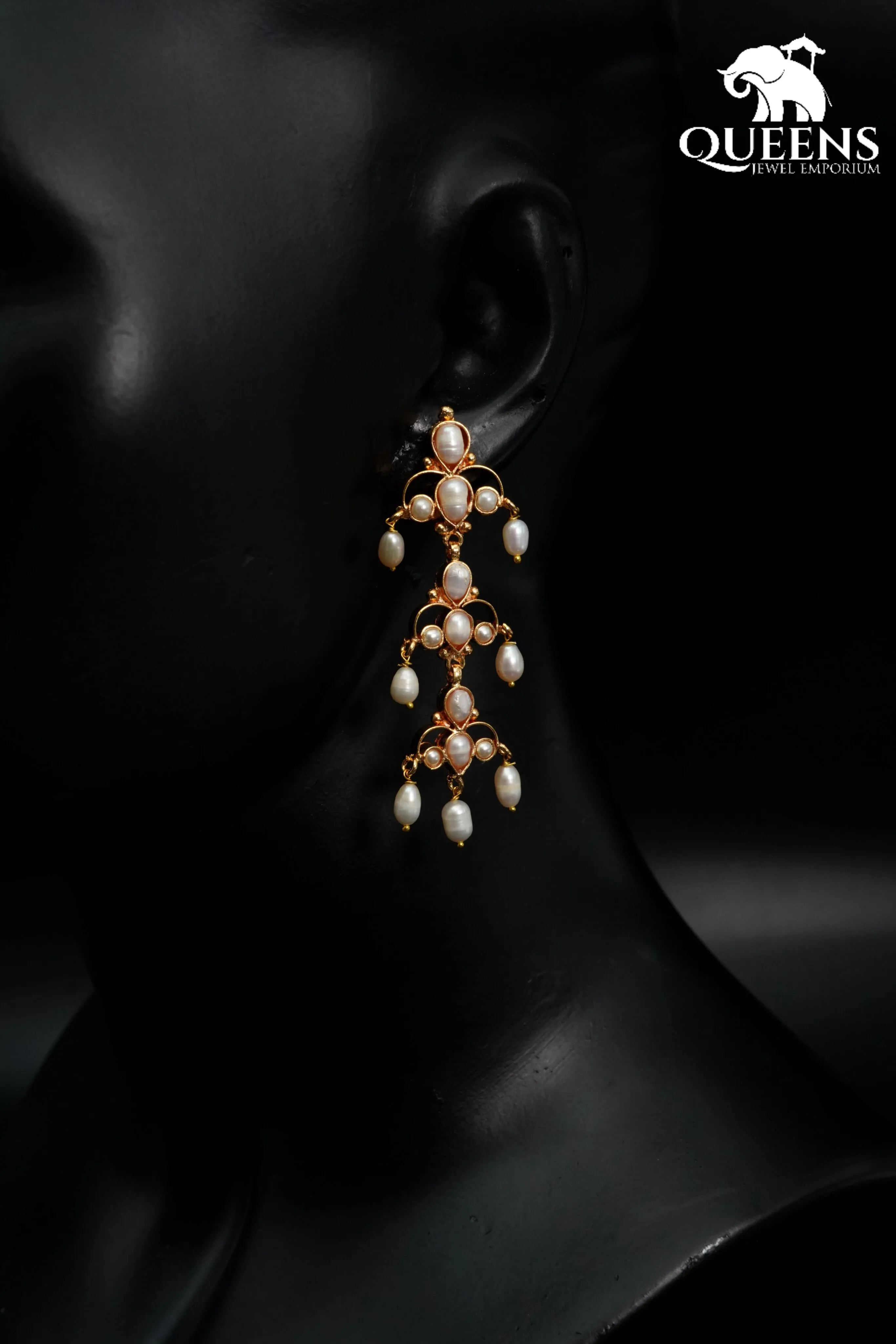 DEVISHA PEARL EARRINGS