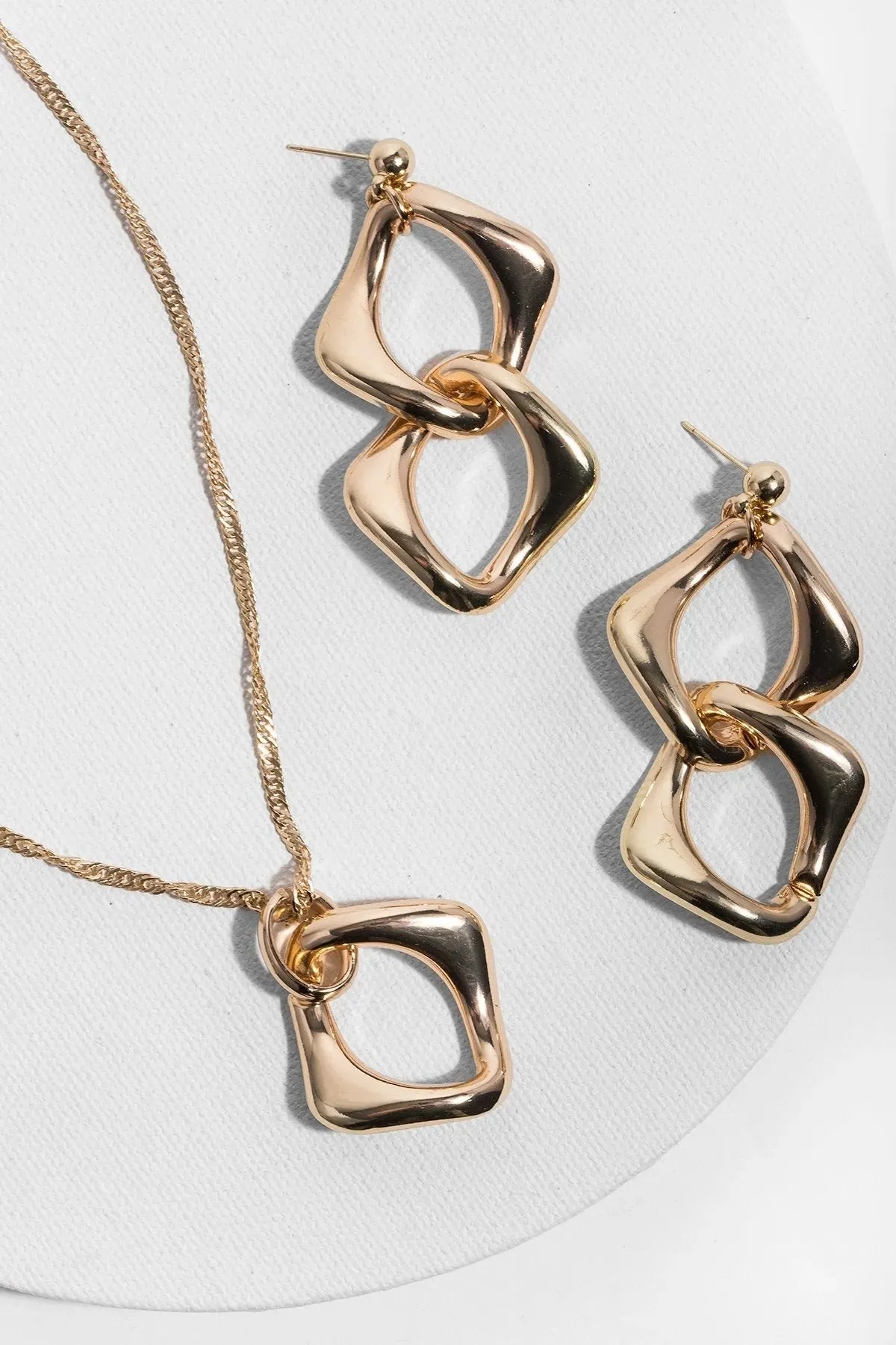 Gold Chain Infinity Necklace and Earring Gift Box