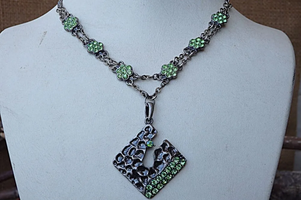 Silver green necklace