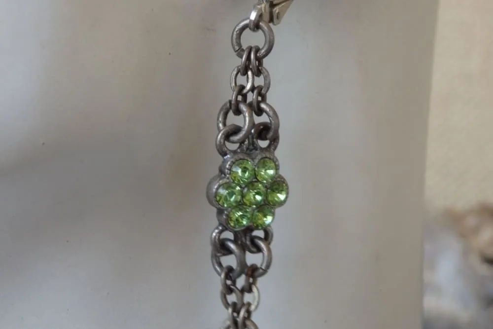 Silver green necklace