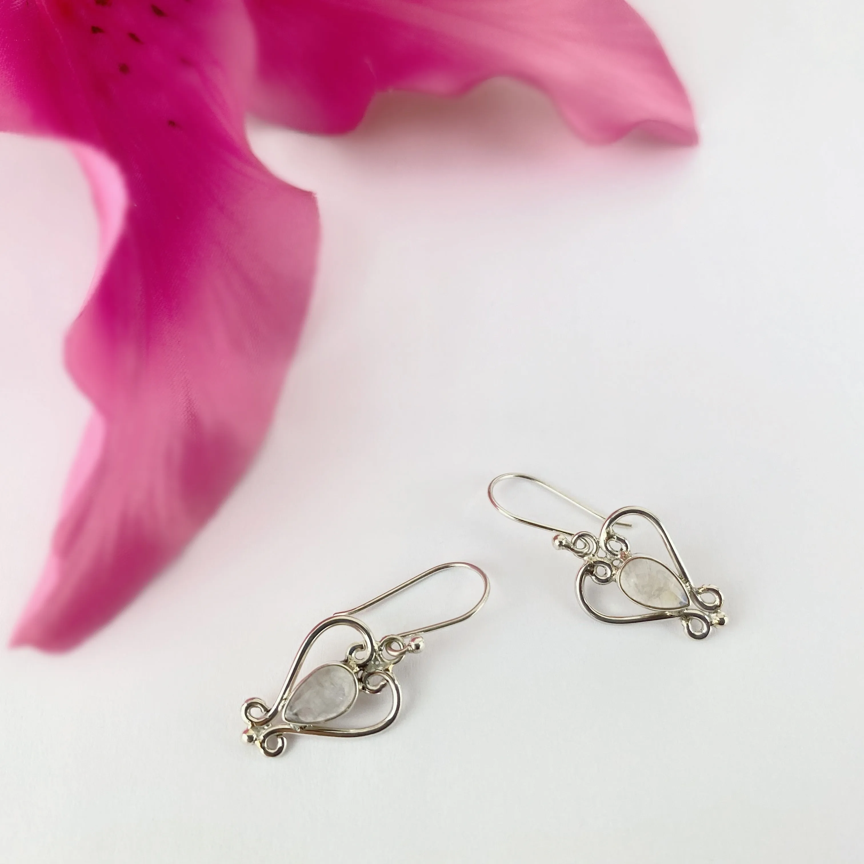 Wirework Heart Earrings - VE617RM